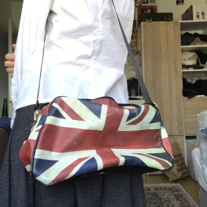 Väska - Cool i bra skick