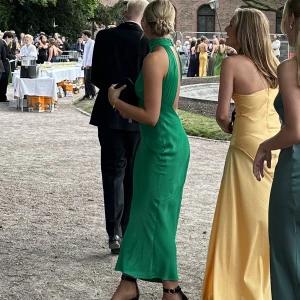 Meshki klänning - Säljer denna fina klänning från meshki 