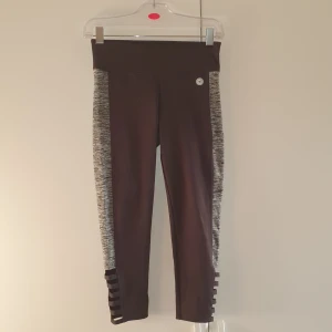 Träningstights - Från hollister i bra skick.
