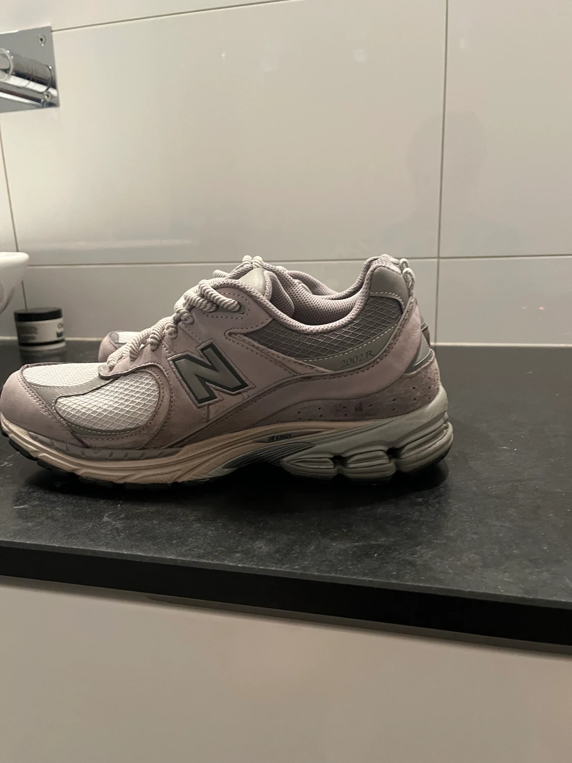 NB 2002r