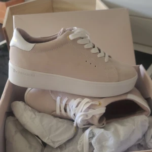 Agnes cecilia sneaker - Sneakers från agnes cecilia.  Endast testade. Storlek 38
