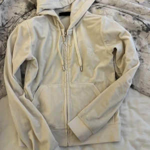 juicy kofta - tvättas innan köp