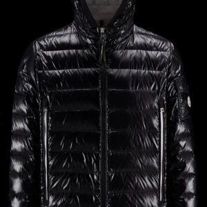 Monokler jacka för 5 100 - Blivit för liten!