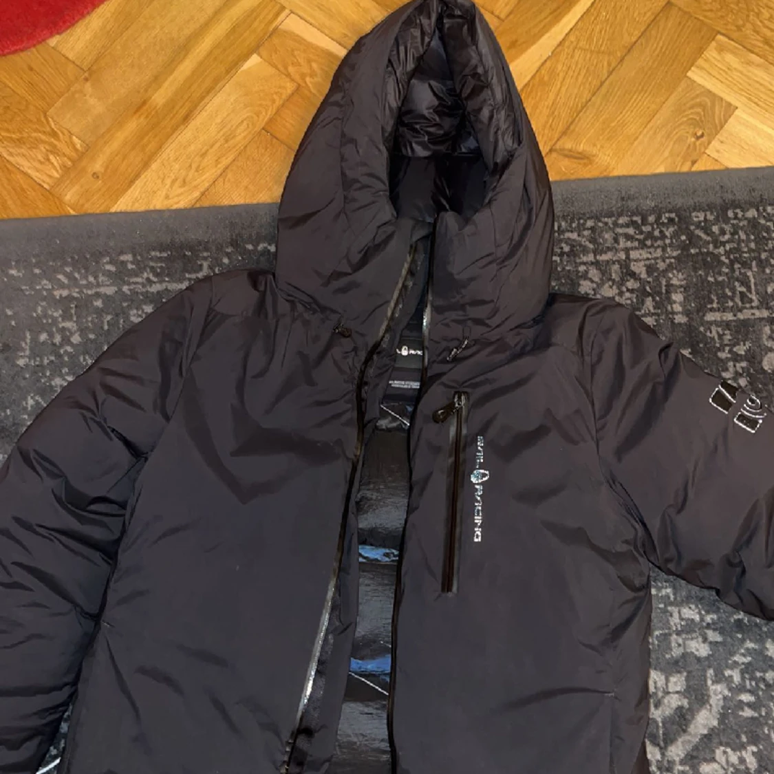 Sail racing ice brake