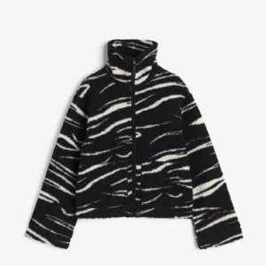 Teddy jacka - Säljer denna hm kofta/jackan som är helt oanvänd🧡