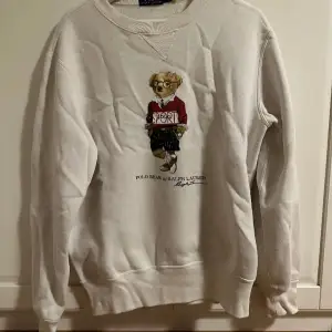 Vit sweatshirt från Ralph Lauren, Strl M