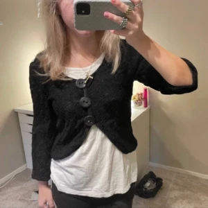 Bolero/trekvartsärmad kofta - Aldrig använd