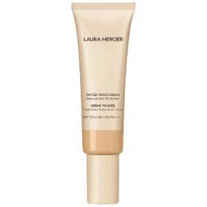 Säljer denna Laura mercier tinted moistruzier i färgen 3n1! Lite använd men absolut inget fel på den.