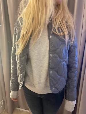 Jacka  - Super fin vår/sommar jacka!!!