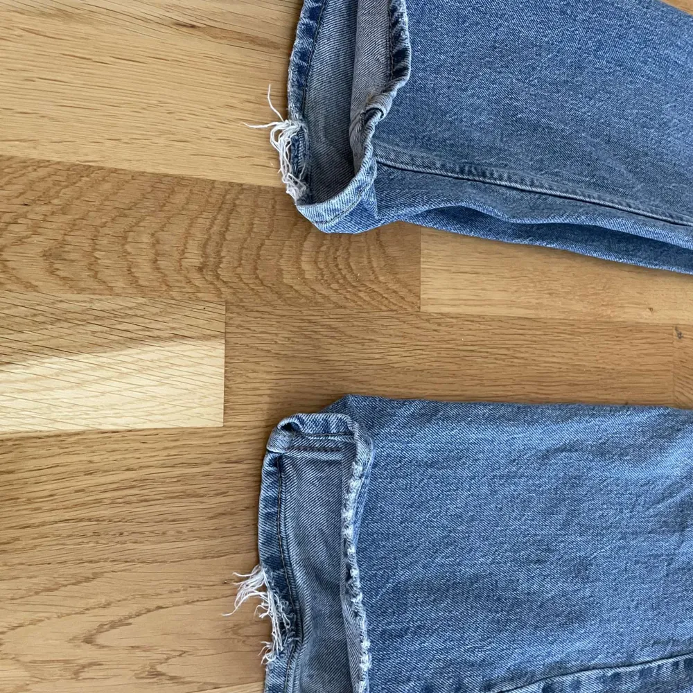 Jätte fina bootcut jeans från GINA  Storlek 34 Har inte andvänt dom alls mycket . Jeans & Byxor.