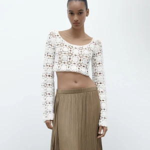 Stickad tröja - Säljer denna fina tröja då den bara använts 1 gång och har likande😇