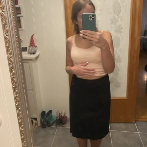 Svart Kjol - Lång svart kjol från H&M💘