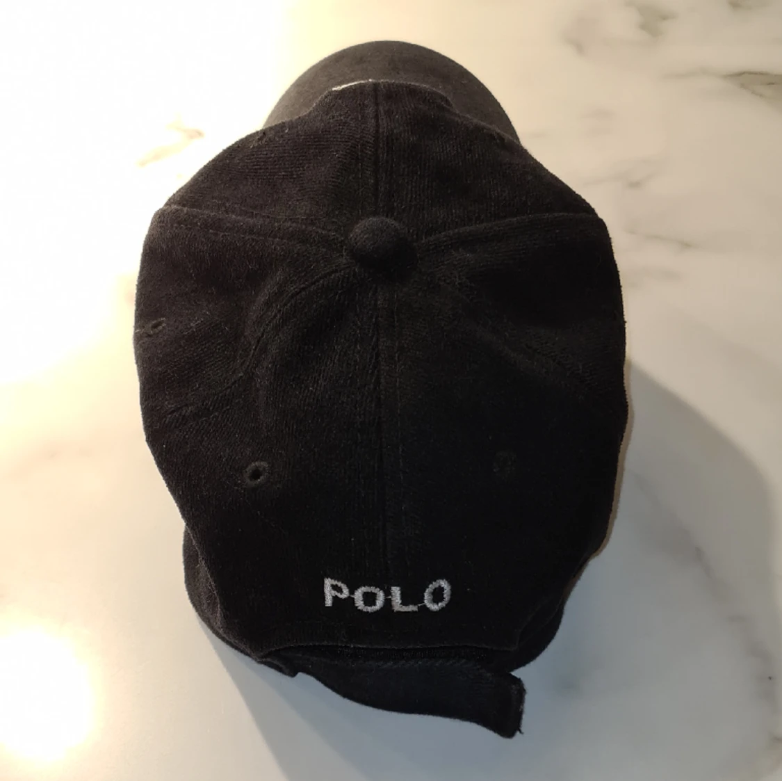 Polo keps Ralph Lauren i svart, justerbar baktill.  - 91