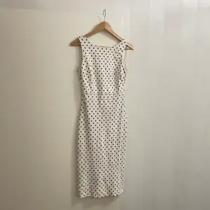 Prickig klänning från Zara