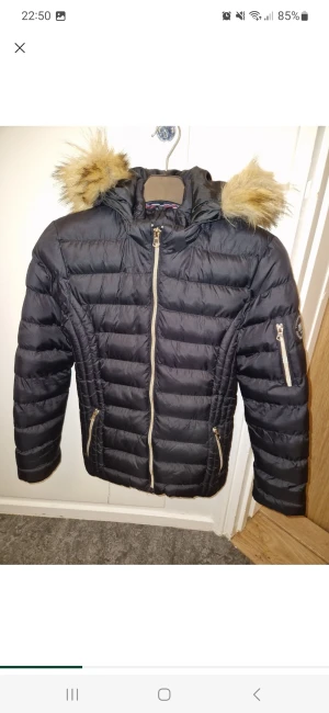 Vinson polo jacka - Vinson polo club jacka I storlek S I bra skick, använt endast några få gånger