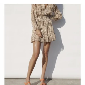 Populär zara klänning - Skriv vid frågor, köp gärna dirket