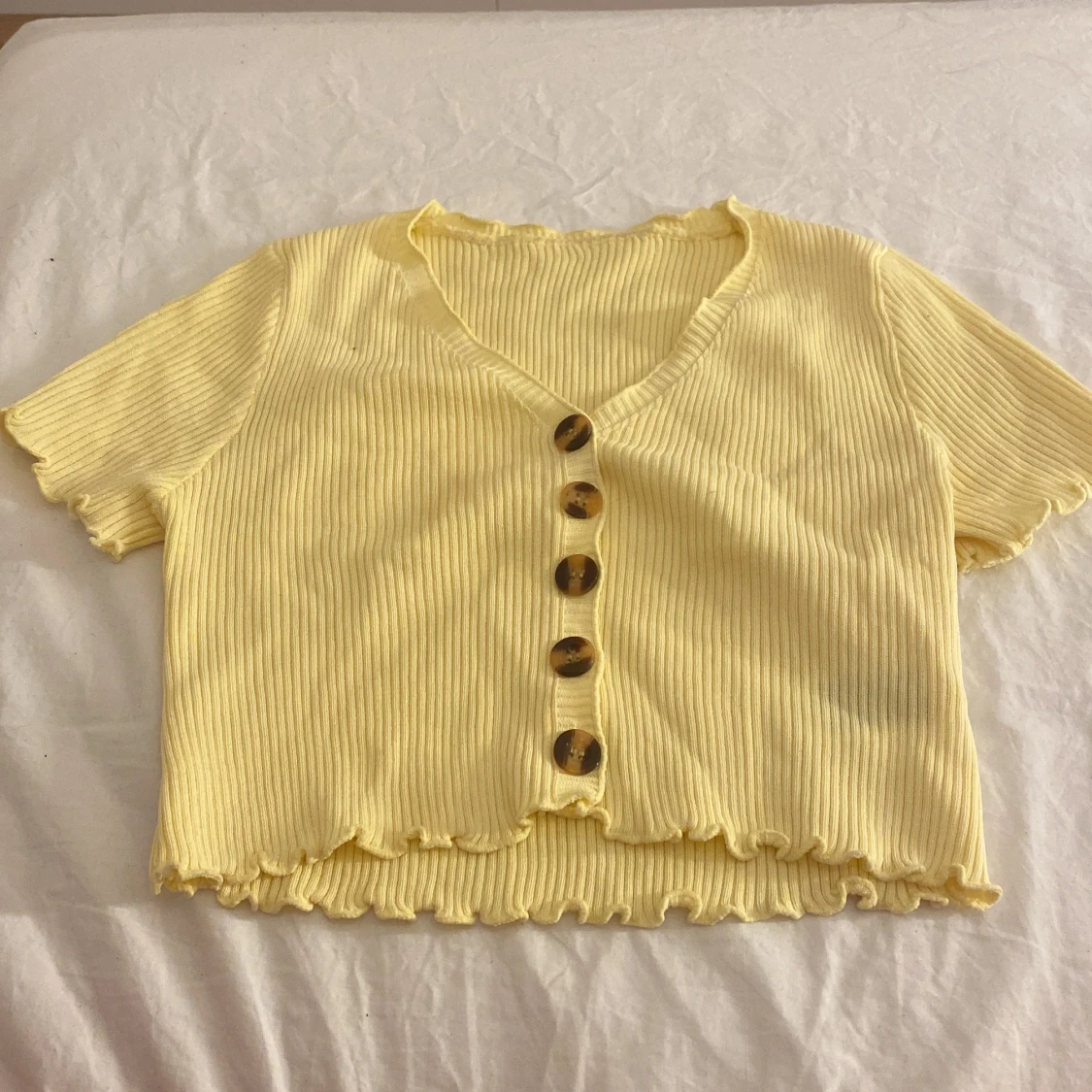 Gul topp 129kr+frakt