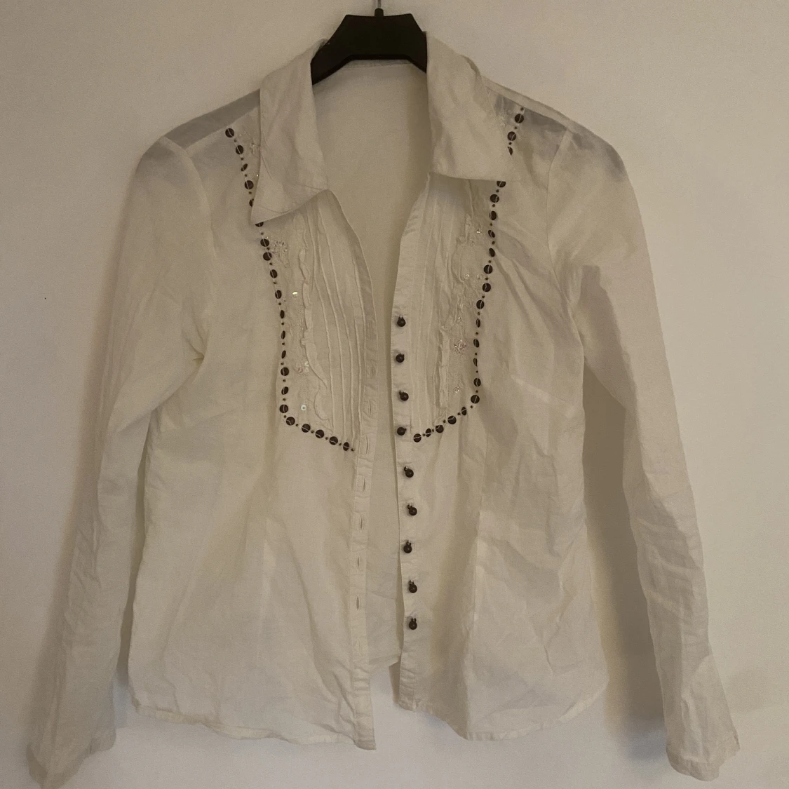 Skjorta med paljetter