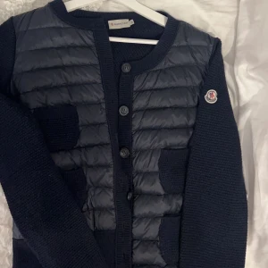 Moncler Cardigan  - såld