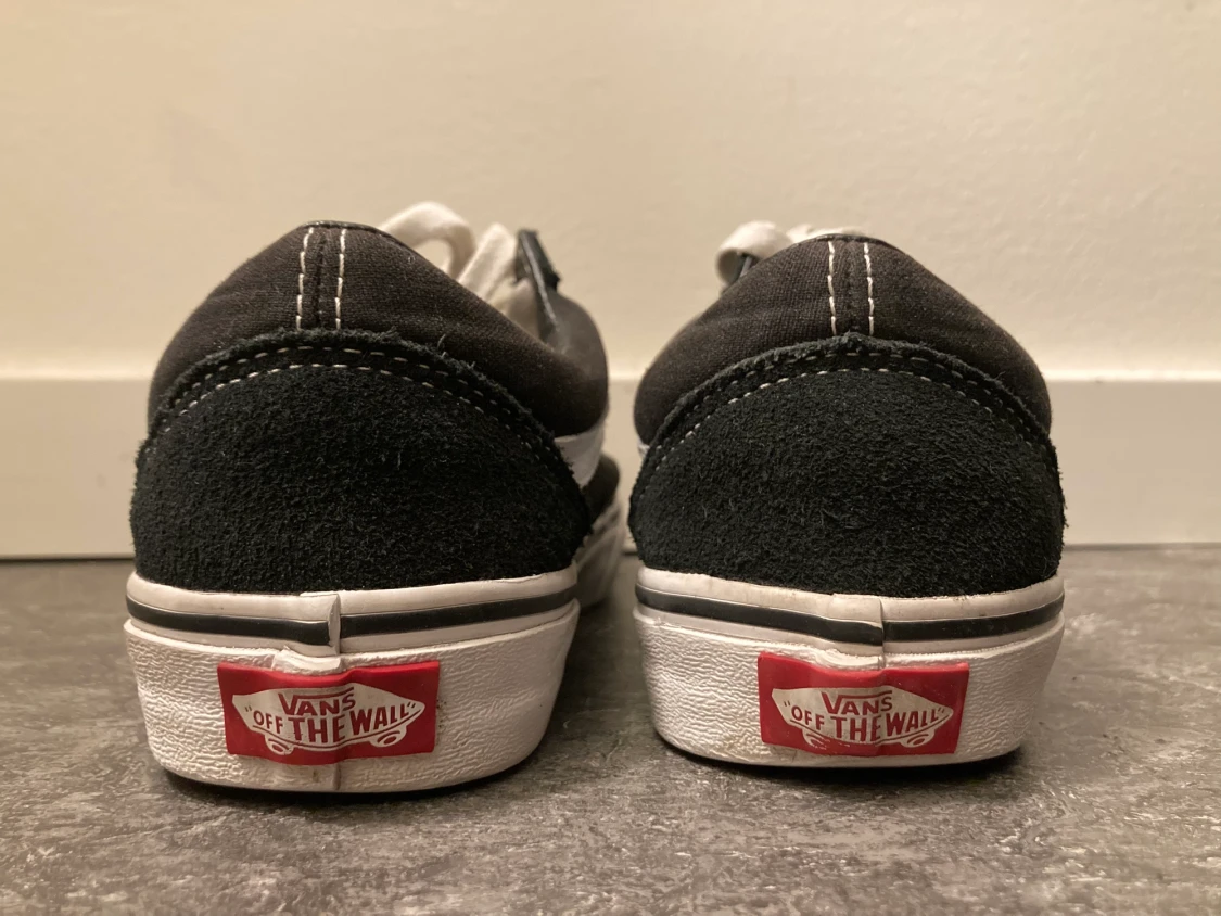 Svarta Vans skor - 90