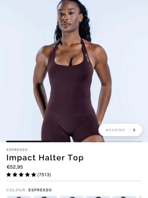 DFYNE impact halter  - DFYNE impact halter topp i färgen espresso, storlek S och endast använd några få gånger. Säljer då jag inte tyckte färgen passade mig 🩷