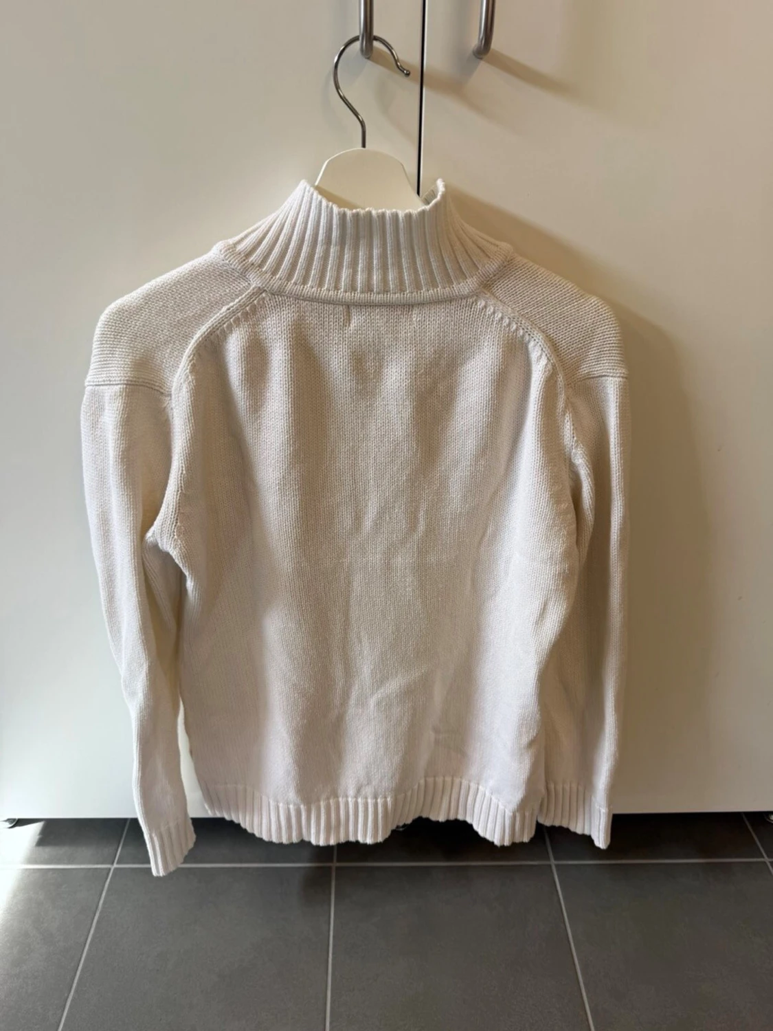 Vit stickad tröja från Lardini, Stl 42/M - 3
