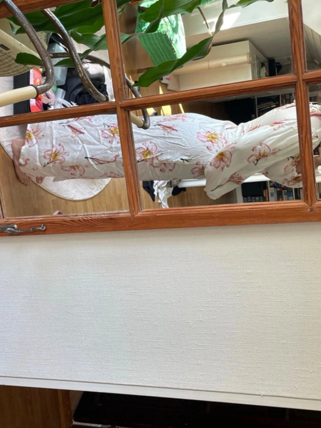 Vit långklänning med blommor - 1