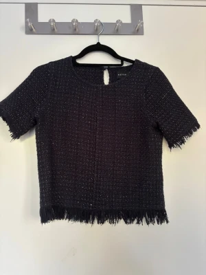 Kortärmad topp - Fin kortärmad topp som är i ett mycket bra skick