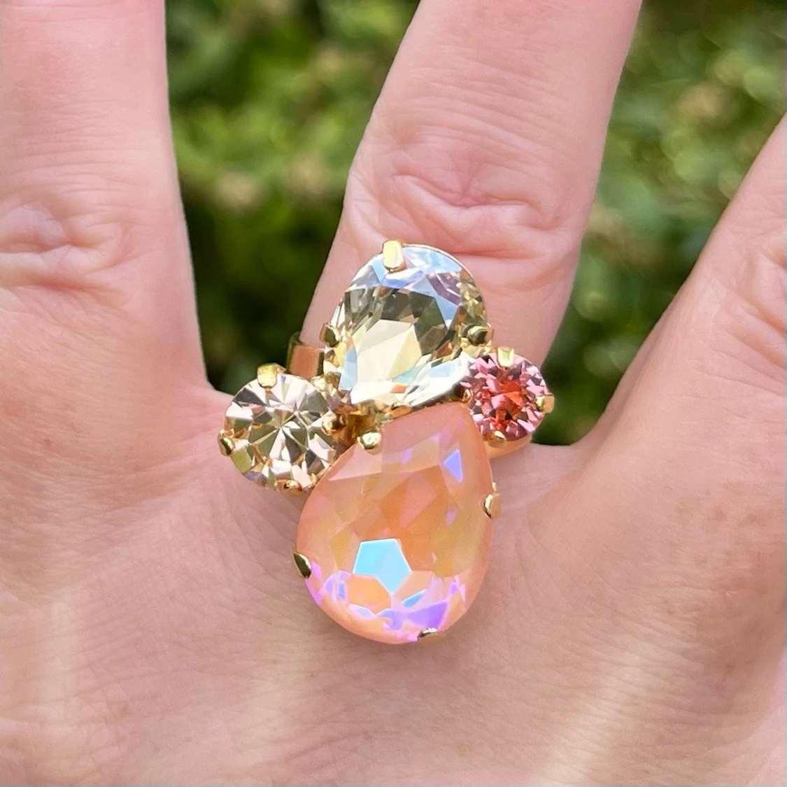 Mixed sized ring