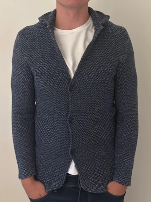 Stickad Massimo Dutti Cardigan  - - Condition: 8/10 - Color: Navy blue - Size: S
