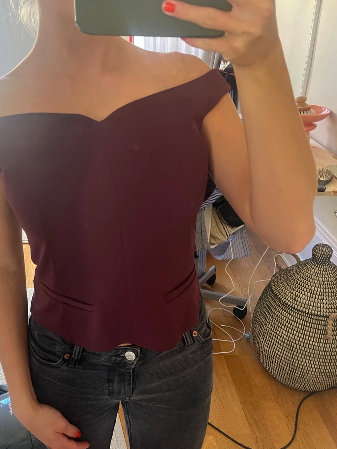 Vinröd offshoulder topp - 1