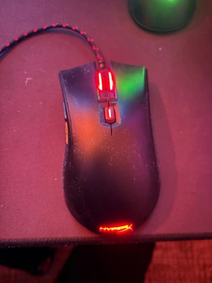 HyperX gamingmus - Säljer min gamingmus från hyperX i väldigt bra skick. 