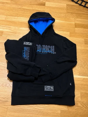 Hoodrich set - Säljer en helt ny hoodrich set i perfekt skick. Priset kan diskuteras 