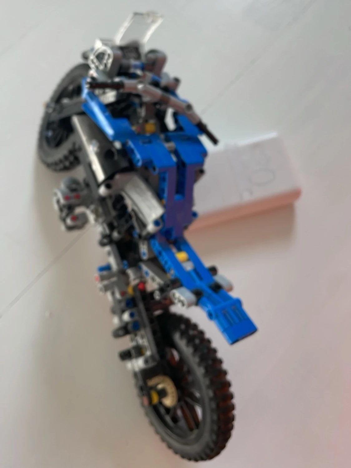 Lego Technic BMW motorcykel - 2
