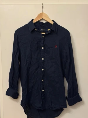 Ralph Lauren Linneskjorta - Linneskjorta från Ralph Lauren. Riktigt stilig! Skriv vid frågor!