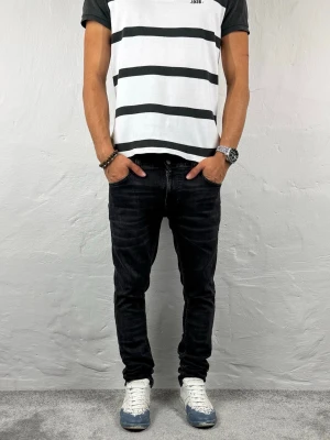 Nudie jeans  - Ett par riktigt snygga jeans från Nudie i storlek W28 L30 i modellen Tight Terry