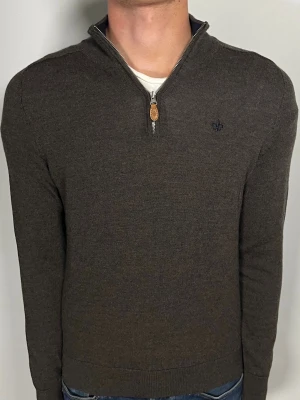 J.Lindeberg merinoull halfzip - 👕 Plagg: merinoull halfzip                                                                 📏 Storlek: S                                                                🏷️ Märke/Modell: Morris                                            ✨ Skick: Fint skick                                                      💬 Vid frågor är det bara att skriva!                                                                                          🛍️ Gramenti