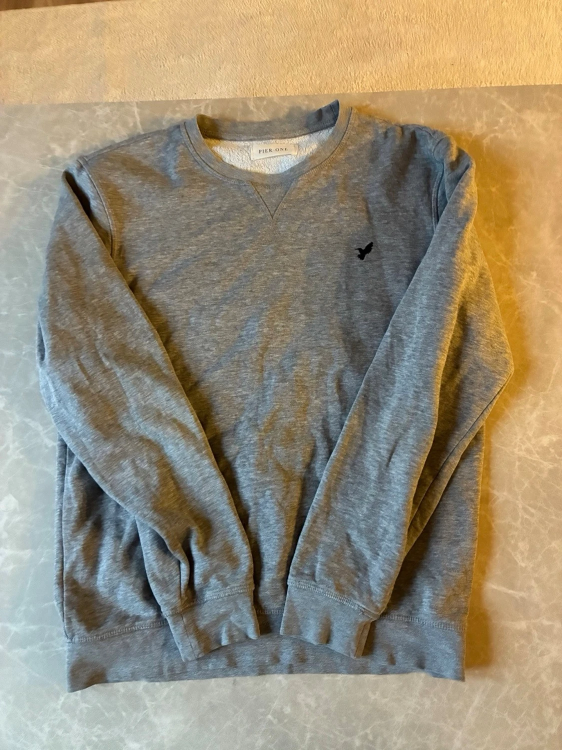 Pier one sweatshirt