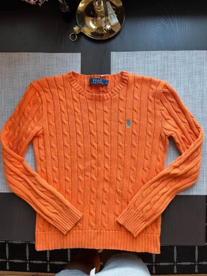 Ralph Lauren tröja S - kabelstickad tröja från Polo Ralph Lauren i bomull fint skick 