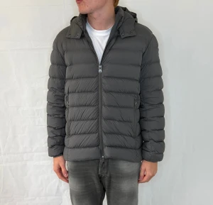 Colmar Jacket Grey Men's - Grå jacka från Colmar i storlek L. Mycket fint begagnat skick.