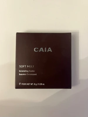 CAIA Soft Melt bronzing balm - Säljer en CAIA Soft Melt bronzing balm i Cape town. Bronzern är endast testad men passade inte riktigt mig. Pris är diskutebart🌸