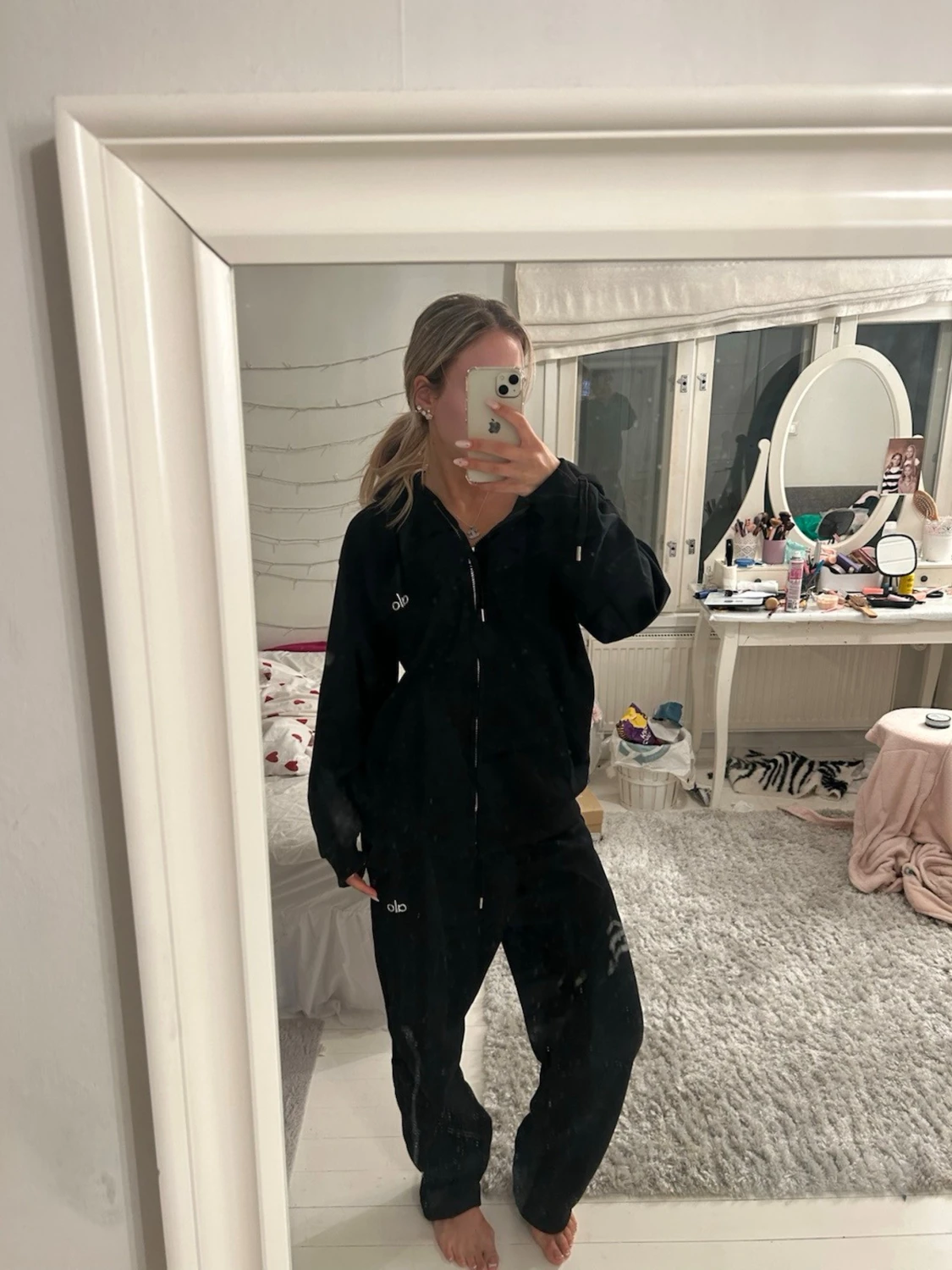 alo tracksuit