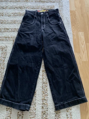 Jnco twin cannon jeans  - Snygga svarta jeans från jnco, köpta på jnco hemsidan i 2023 för cirka 2000kr