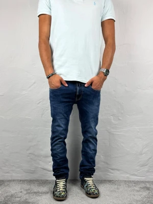 Replay jeans  - Ett par riktigt snygga jeans från Replay i storlek W29 L30 i modellen anbbas 