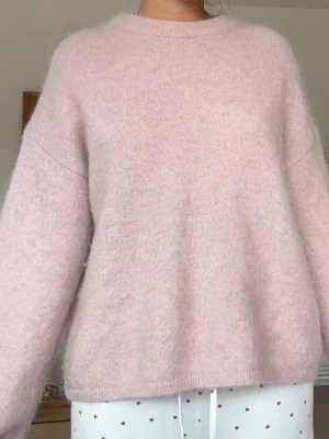 Mohair tröja - Ljusrosa mohairtröja från HM, nyskick! Säljaren står för frakt