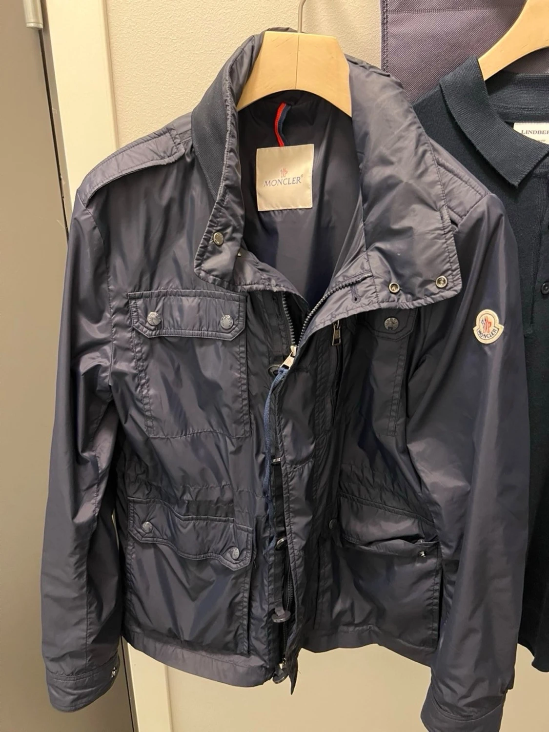Mörkblå vindjacka från Moncler - 2