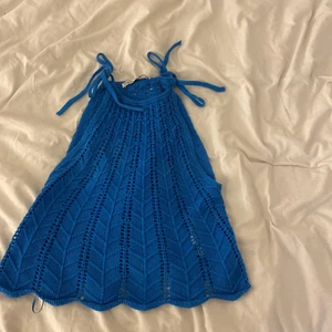 Stickad topp💙 - Topp från zara original pris 229kr. Bra skick!💙