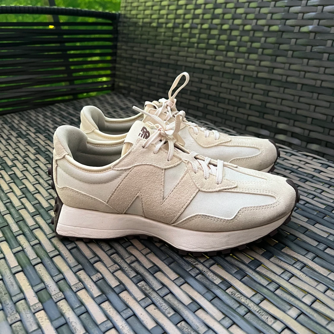 New Balance 327, storlek 40 - 90