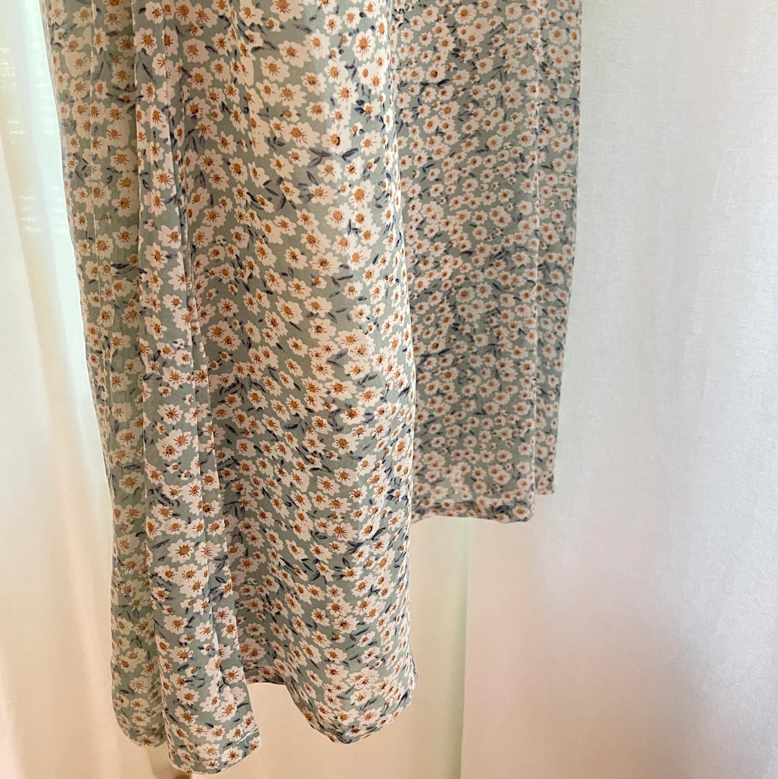 Blommig klänning - 91