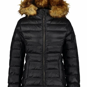 Pälsjacka - Jätte fin och mysig pälsjacka från Everest, använd men i jätte bra skick💗kom privat för fler bilder. Nypris 1299kr